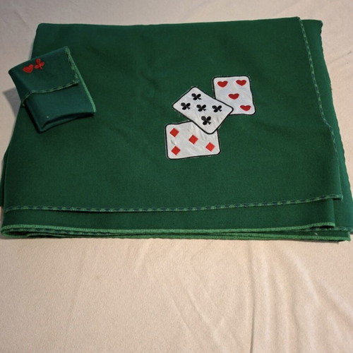 Poker set like new with felt and plastic playing cards