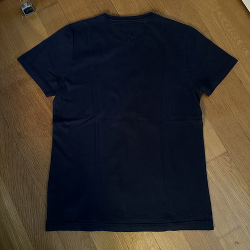Tommy Hilfiger Navy Blue T-Shirt Medium Organic Cotton used