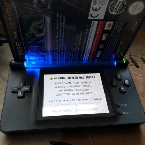 Nintendo Macro used with charger, fully functional