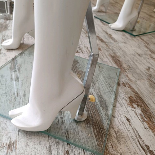 Archon Display Mannequin in Abstract Style, Disassemblable, White, Like New