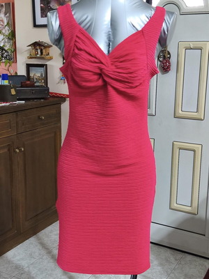 Body Dress fuchsia elastic XS-S like new