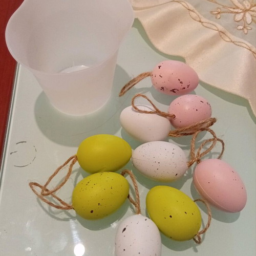 Easter decoration eggs new, plastic in 3 colors