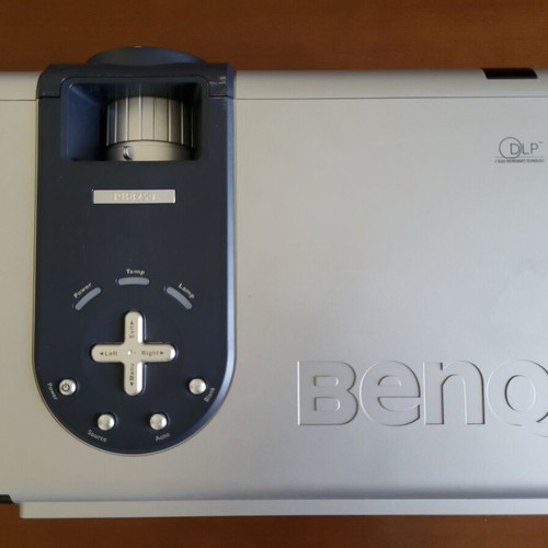 Benq PB8250 projector used with carrying bag and accessories