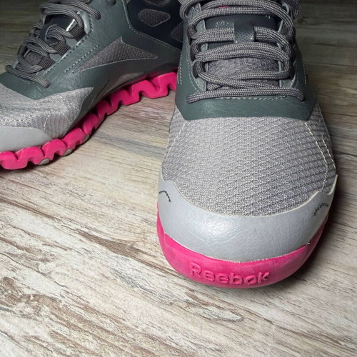 Reebok ZigTech women's running sneakers grey mesh pink sole US 7.5 EU 38