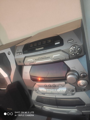 Panasonic SA-AK27 Hi-Fi stereo system used with 2 speakers