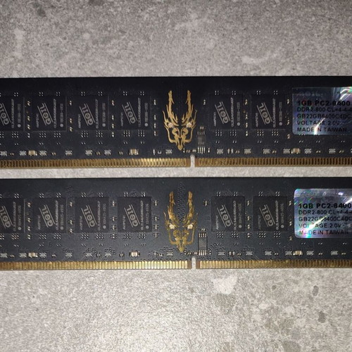 Geil Black Dragon DDR2 800MHz 2GB (2x1GB) used kit with red LED