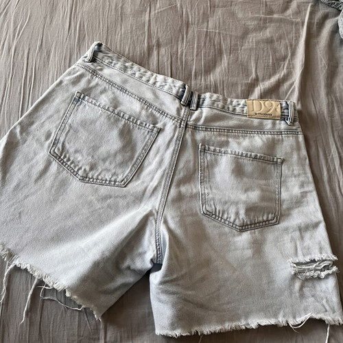 Stradivarius denim bermuda shorts like new with back rip, XXL