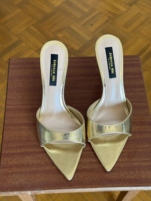 Rebecca Miu Gold Mules Size 39 Like New