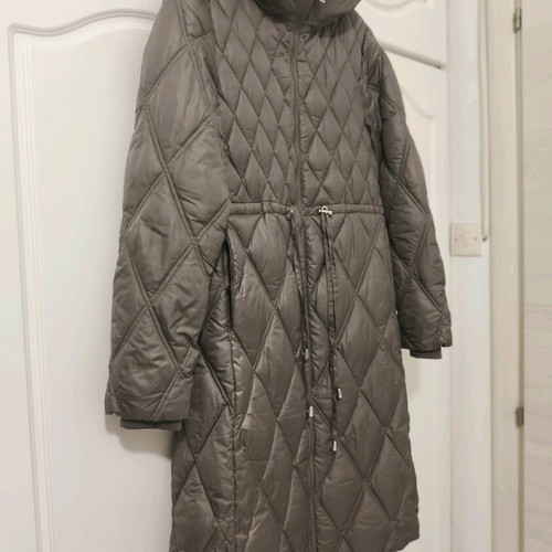 Women's long quilted coat DOCA size M like new, brown/gray