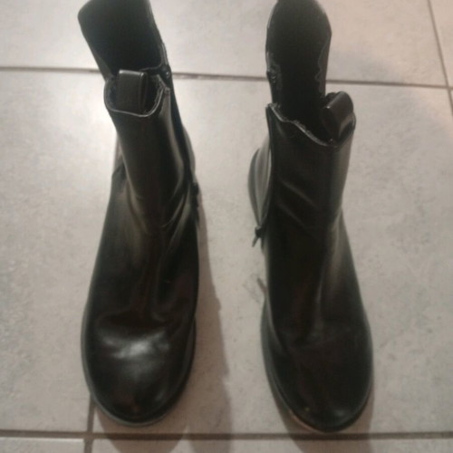 Zara kids boots like new, black, size 35