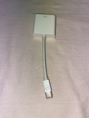 Mini-DVI to DVI adapter for Apple Mac and MacBook