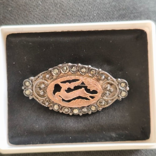 Old silver and gold pin like new