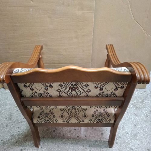 Armchair with dimensions 65x80x35 cm