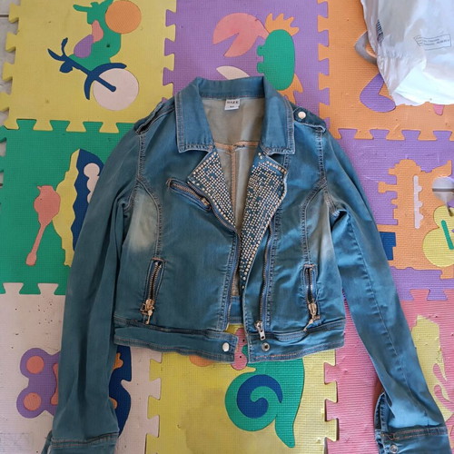 Denim jacket medium with sequins and accessories like new, blue