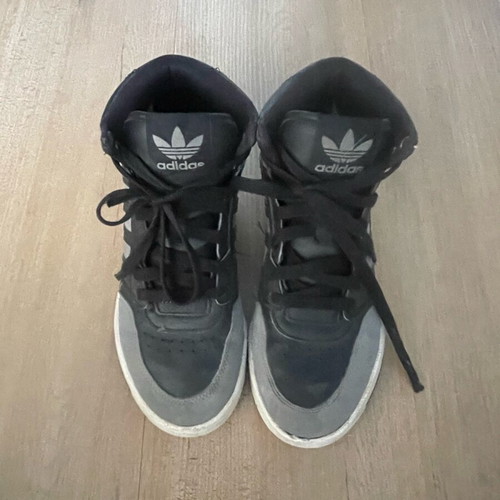 Adidas kids boots size 36.5 used, black