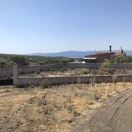 Land plot 310 m² in Loutraki-Perachora, Ano Charvati