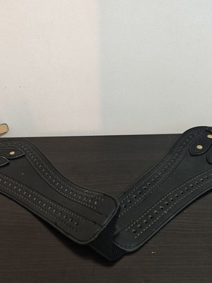 Women's black faux leather wide belt used, adjustable