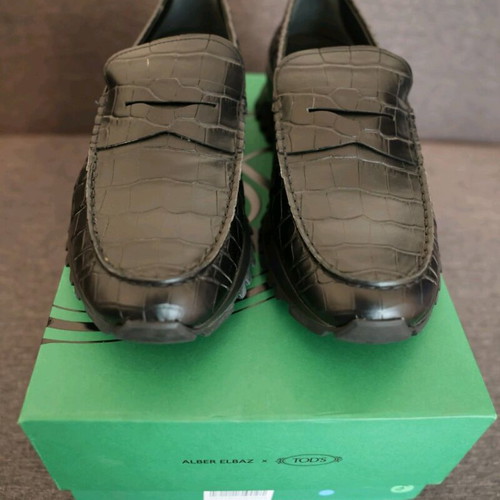 Tod's black calf leather loafers new