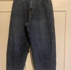 Pull&Bear wide baggy jeans in dark blue