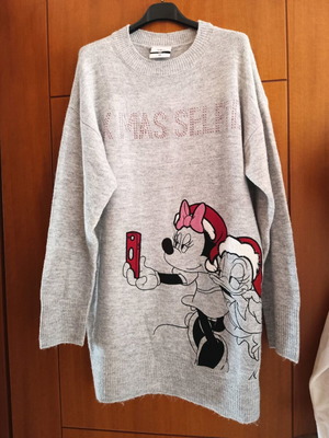 Disney x C&A oversized knit sweater dress with Minnie & Donald, like new, grey