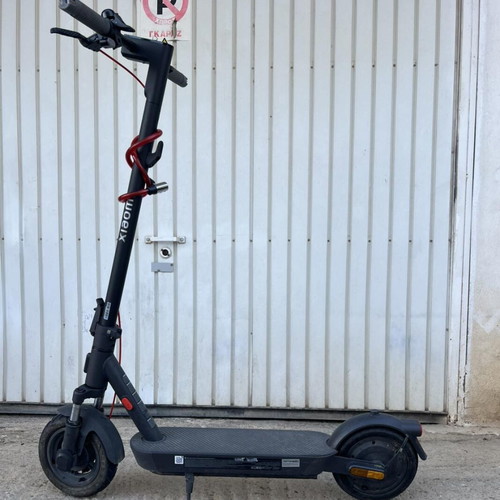 Xiaomi Scooter 5 like new with lights, indicators and suspension