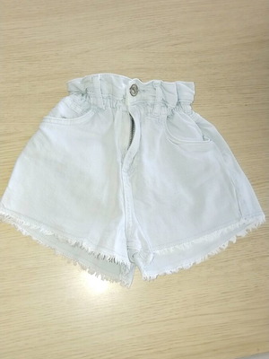 Zara girls' shorts size 128 like new