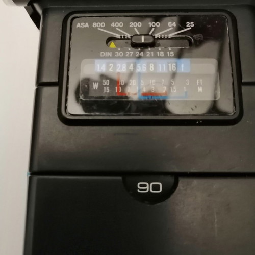 Vivitar ZOOM THYRISTOR 2500 camera flash used