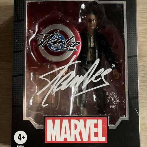 Marvel Stan Lee action figure and Hulk statue new