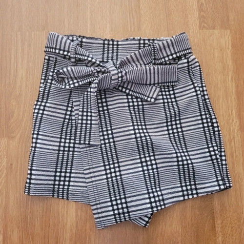 Skirt-shorts with belt new, size S