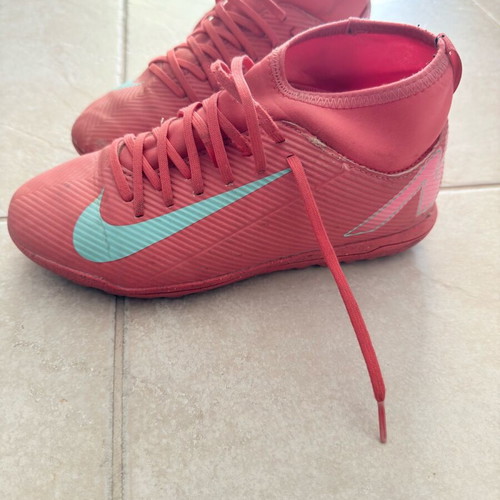 Nike football shoes used, size 38, orange