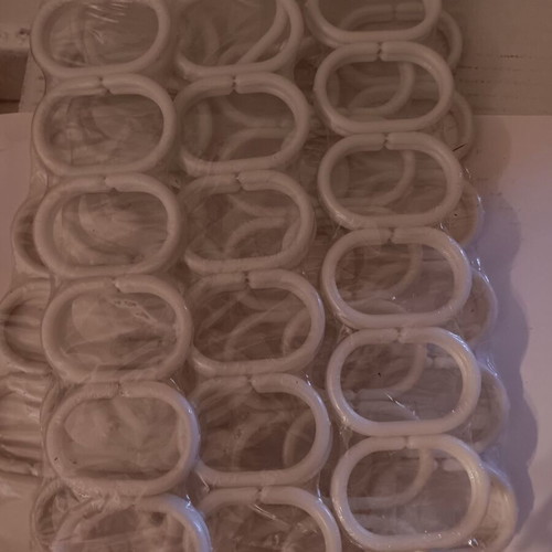 Shower curtain rings like new, pack of 108 pieces