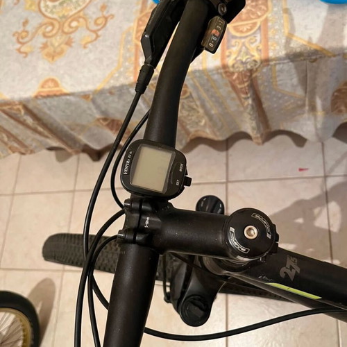 Bianchi 27.5 Mountain Bike like new, aluminum, disc brakes, front suspension