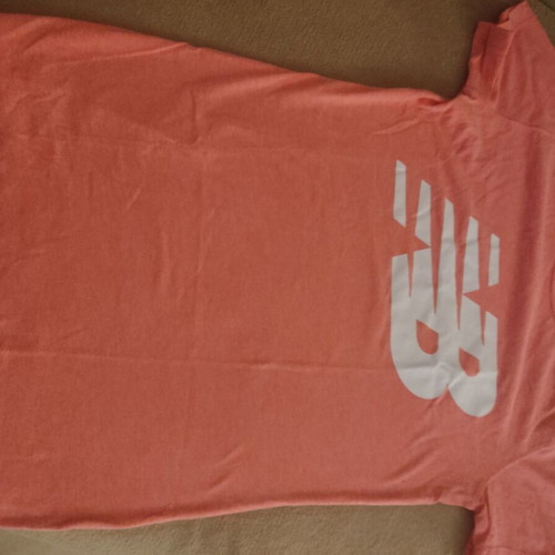 Coral athletic t shirt New Balance like new, size XS