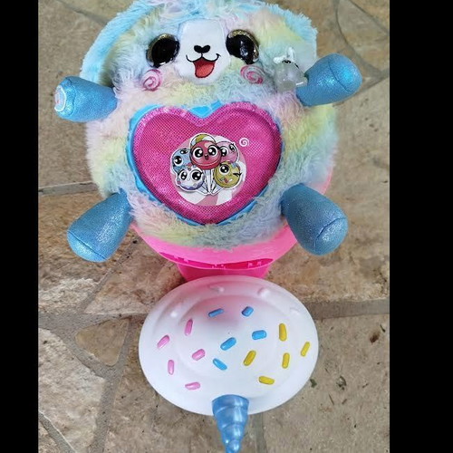 Zuru Rainbocorns Sweet Shake plush toy like new with sound