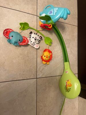 Fisher Price Rainforest Friends musical baby crib mobile