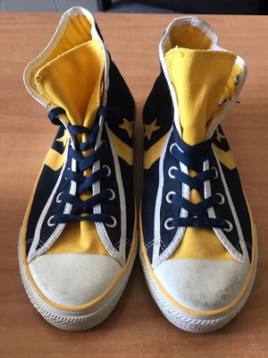 Επώνυμα ανδρικά παπούτσια σαν καινούργια