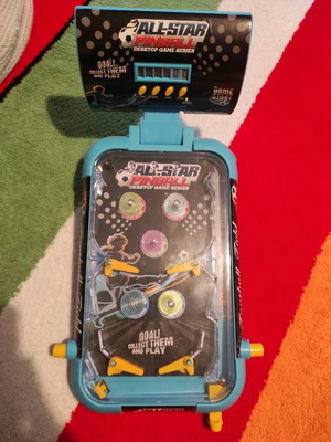 Desktop pinball game like new with sounds, light and score indicator