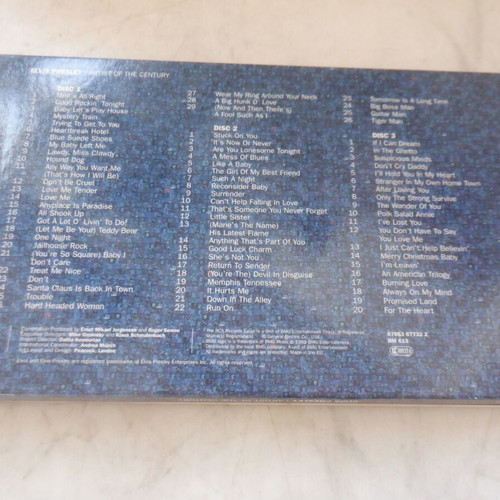 Elvis Presley Artist of the Century rare box set with 3CDs like new