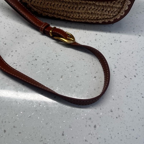 Mango shoulder bag made of natural fiber new
