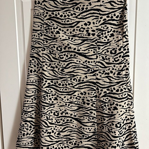 Monki midi skirt like new with animal print and side zipper