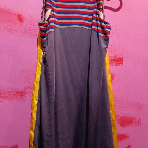 Custo Barcelona size 4 dress like new, colorful yellow
