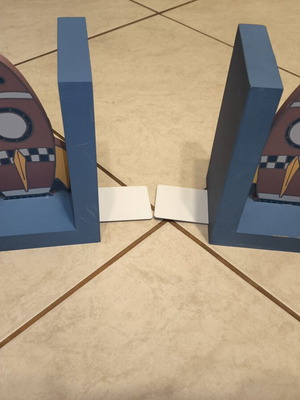 Melinera wooden children's bookends rocket pair used