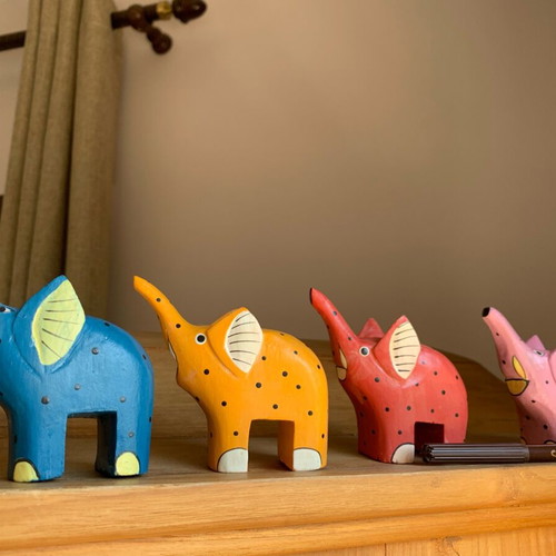 Handmade Wooden Elephant Figurines Pack of 4, New
