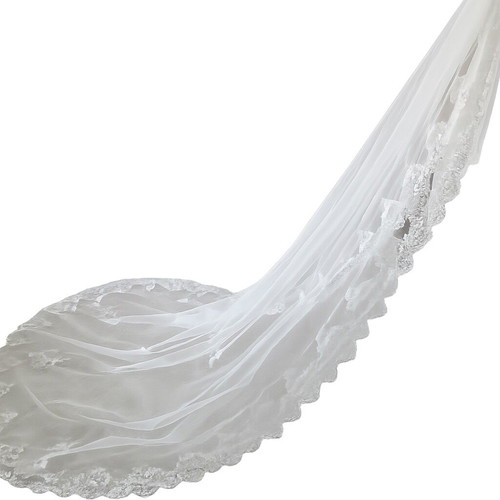 Wedding veil with French lace and high-quality tulle, new, white