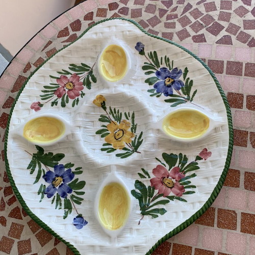 Easter plate like new for eggs and table decoration