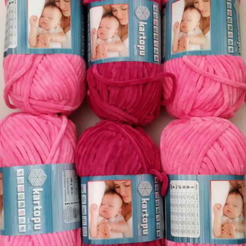 Kartopu Yumurtcak velvet knitting yarn set of 6, new, pink and fuchsia