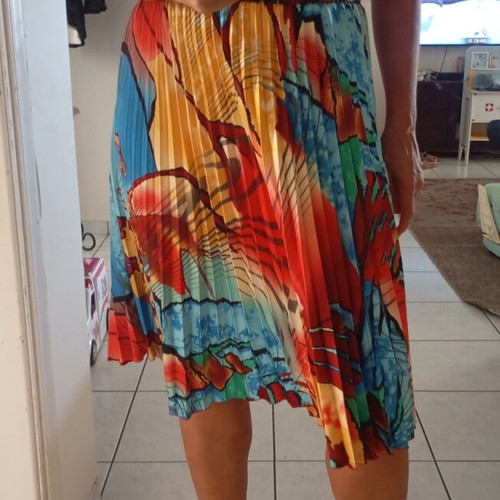 Vintage women's pleated skirt with embroidered beads, size L