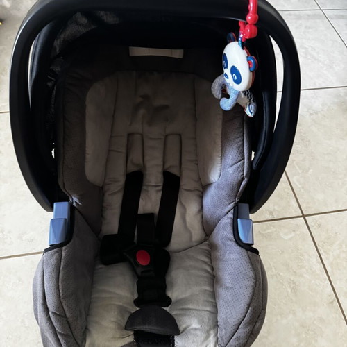 Recaro Privia car seat 0-13 kg grey/black with SmartClick Isofix base
