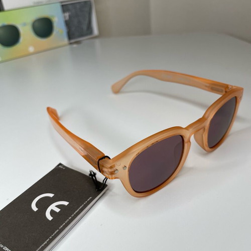 IZIPIZI Junior Kids Sunglasses Peach Orange Square Frame Brand New
