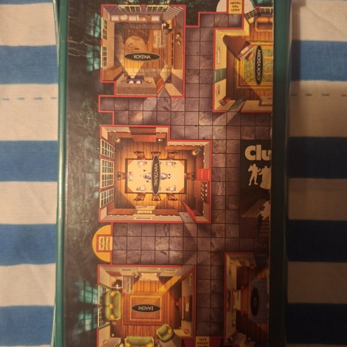 Travel Cluedo board game used, some pieces may be missing